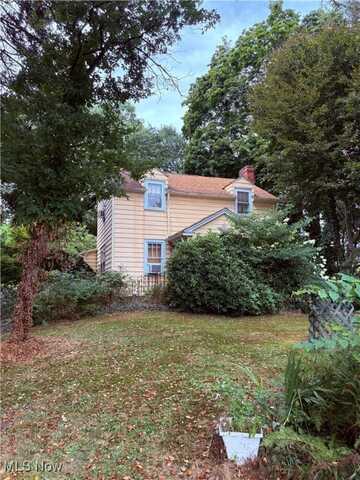 6362 S MAIN STREET, NEW FRANKLIN, OH 44216