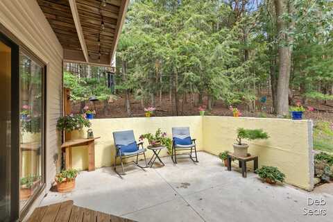 17542 PARKWOOD, SPRING LAKE, MI 49456
