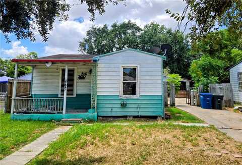 2225 Presa Street, Corpus Christi, TX 78416
