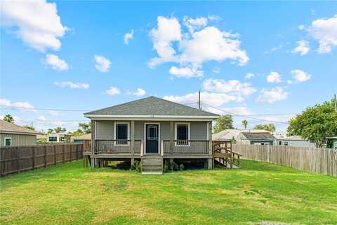 118 Coral Drive, Rockport, TX 78382