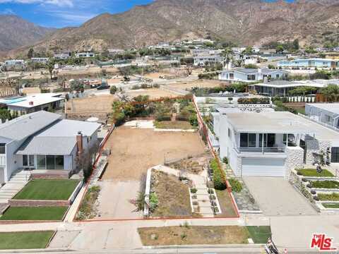 18151 Kingsport Dr, Malibu, CA 90265