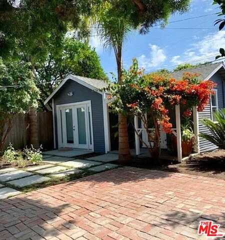 4136 Mcconnell Blvd, Los Angeles, CA 90066