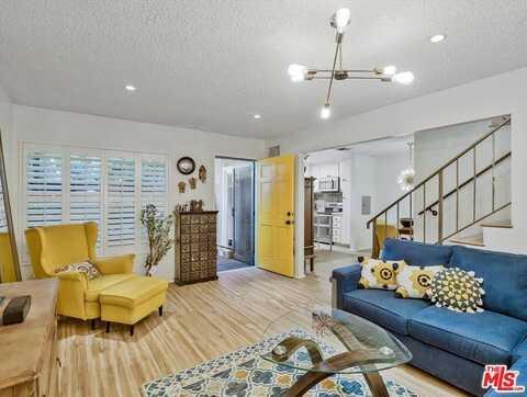 7300 Lennox Ave, Van Nuys, CA 91405