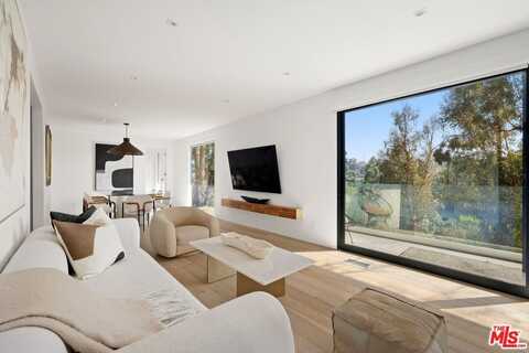 8583 Skyline Dr, Los Angeles, CA 90046