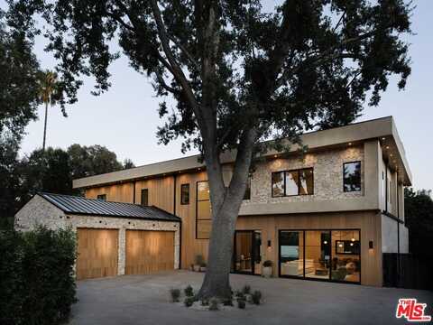 23346 Collins St, Woodland Hills, CA 91367
