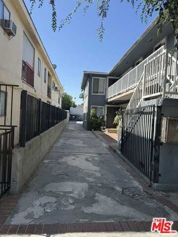 14214 Sherman Way, Van Nuys, CA 91405