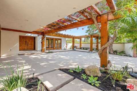 5942 Paseo Canyon Dr, Malibu, CA 90265