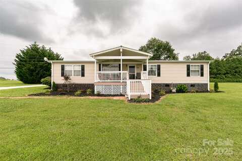 174 Way Home Lane, Columbus, NC 28722