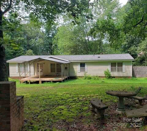 675 Ridgeline Road, Union Grove, NC 28689