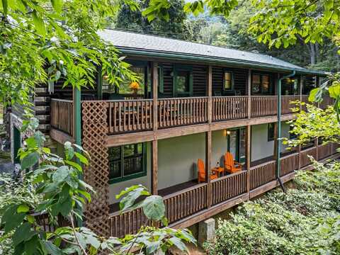 752 Frank Mehaffey Road, Maggie Valley, NC 28751