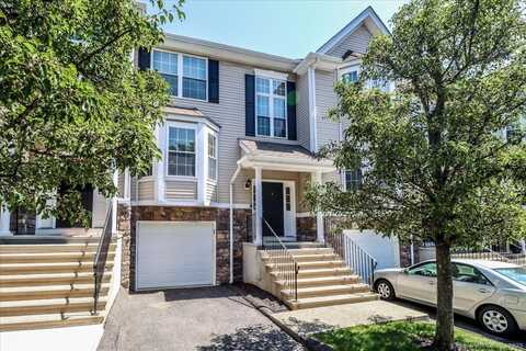 702 Sienna Drive, Danbury, CT 06810