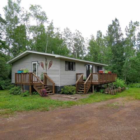 2 Snowshoe Tr, Tofte, MN 55615