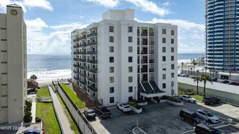 2615 S Atlantic Avenue, Daytona Beach, FL 32118