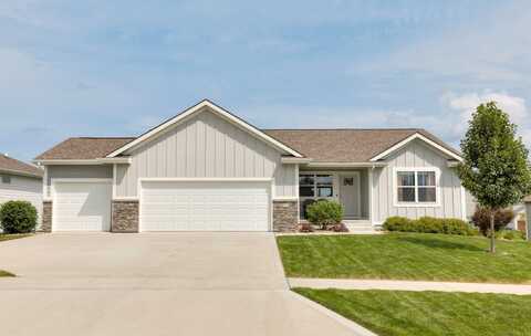 835 Sandstone Point, Waukee, IA 50263