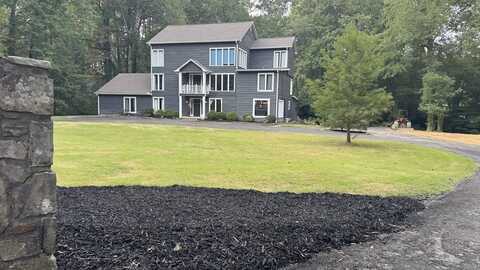 1833 Woodvalley Drive, DALTON, GA 30720