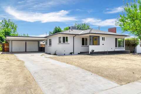 2824 Brown Avenue E, Fresno, CA 93703