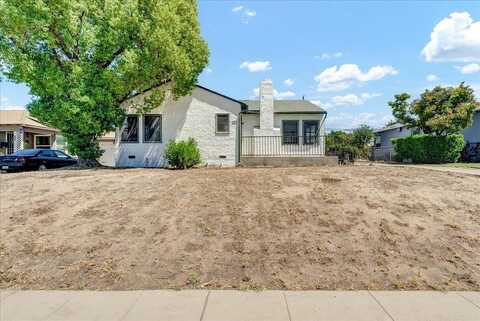 1522 Fruit Avenue N, Fresno, CA 93728