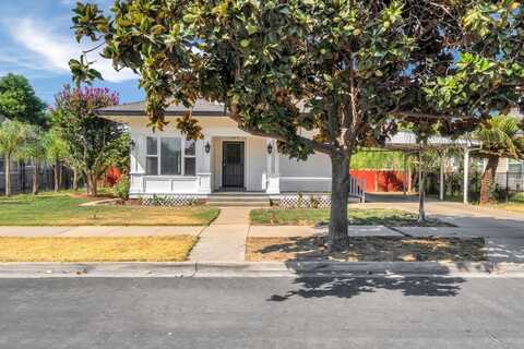 1229 D Street, Reedley, CA 93654