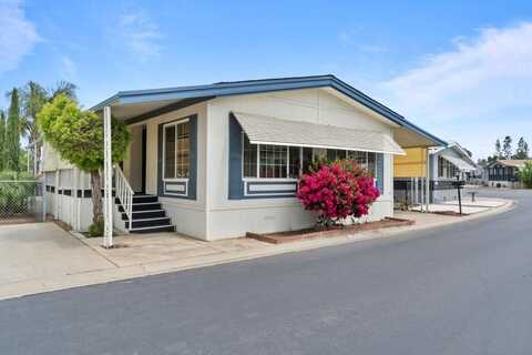 1001 Sylmar Avenue, Clovis, CA 93612