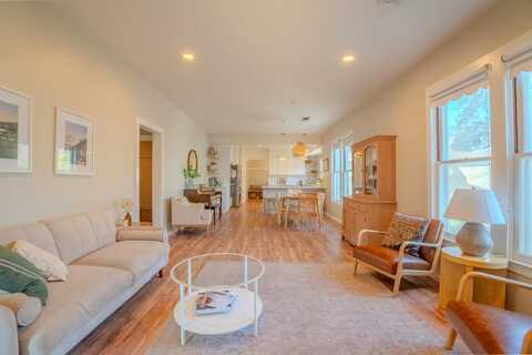 1229 Harris St N, Hanford, CA 93230