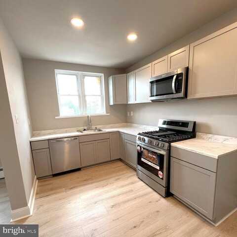 20 A W HIGH STREET, GLASSBORO, NJ 08028