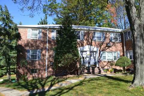 28 Wedgewood Drive, Verona, NJ 07044