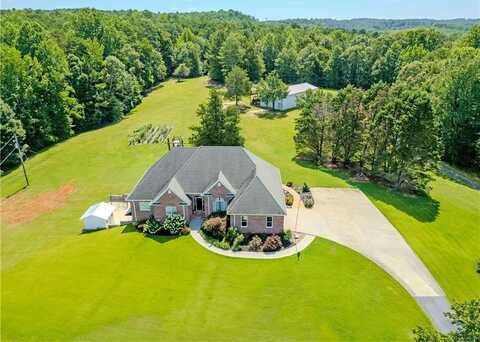 184 Scott Circle, Toccoa, GA 30577
