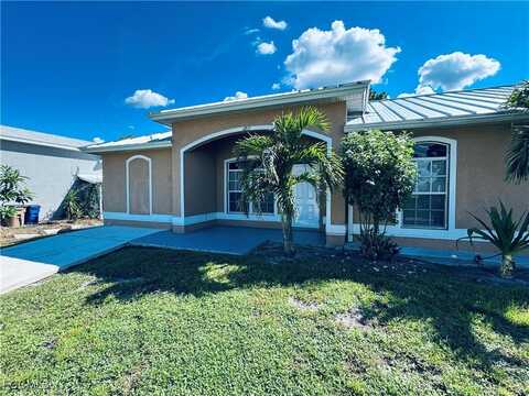4813 30th Street SW, Lehigh Acres, FL 33973