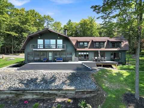 520 Mill Road, HALLSTEAD, PA 18822