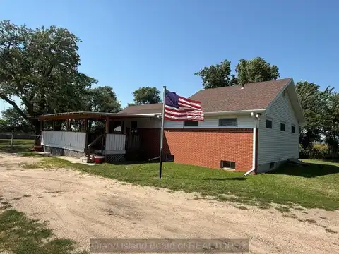 1502 E 9th Street, Grand Island, NE 68801