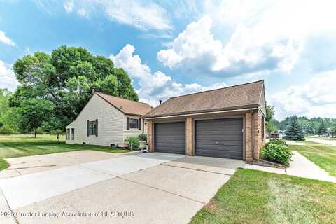 526 Red Cedar Boulevard, Williamston, MI 48895