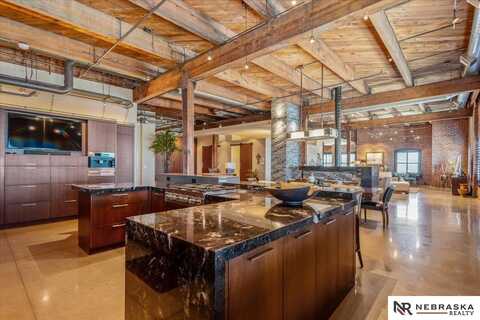 105 S 9th Street, Omaha, NE 68102