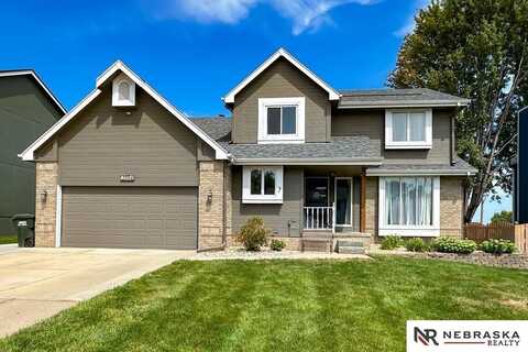 2004 Windcrest Avenue, Papillion, NE 68133