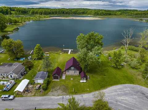 3050 Thorpe Drive, Delton, MI 49046
