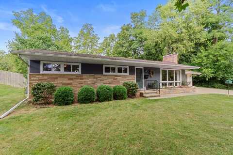 44 Charles Street, Hillsdale, MI 49242