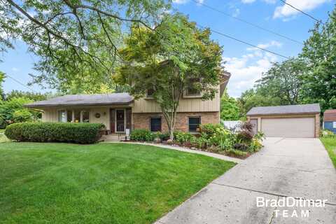 3041 Meadow Way Street SE, Grand Rapids, MI 49546