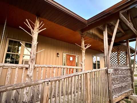 401 N Busch Street, Mountain Grove, MO 65711