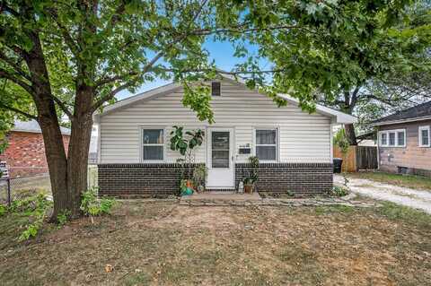 217 N Pine Avenue, Republic, MO 65738