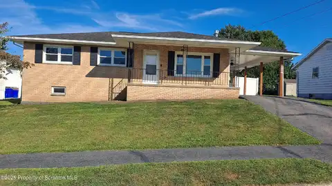 127 Hillcrest Drive, Duryea, PA 18642