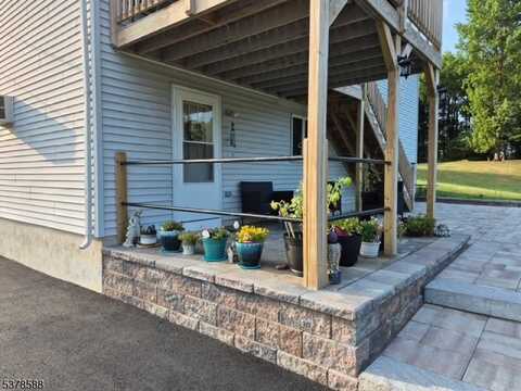 208 State Rt 284, Wantage, NJ 07461