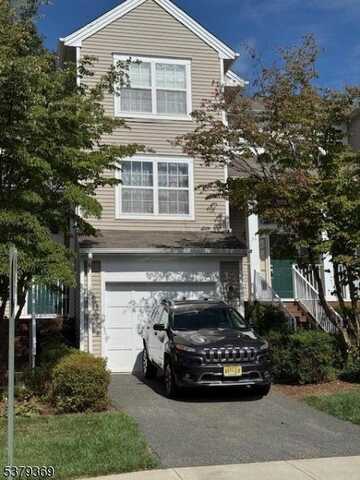 36 Ridgewood Dr, Randolph, NJ 07869