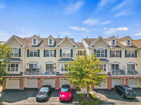 32 MARINA DR, Bayonne, NJ 07002