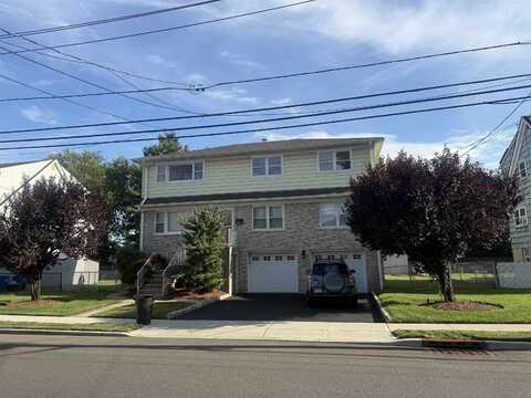 31 POPLAR AVE, Little Ferry, NJ 07643
