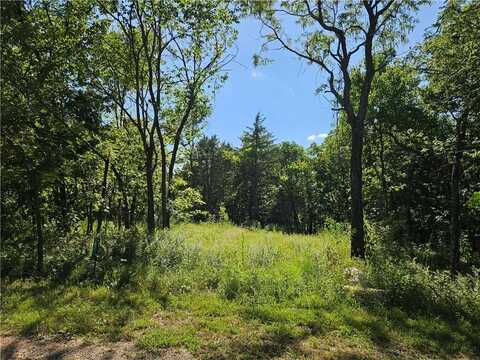 82 Meadowbrook Drive, Linn Valley, KS 66040