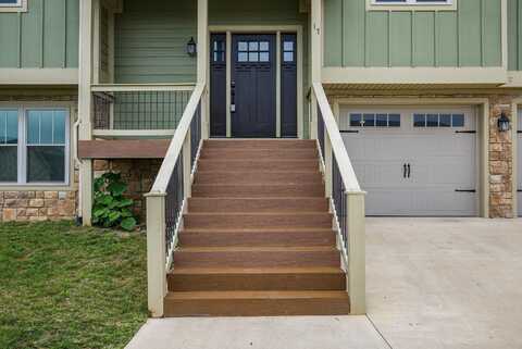 17 MCILWEE LN, STAUNTON, VA 24401