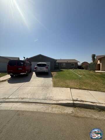 1155 Parkyns Ave, Heber, CA 92249