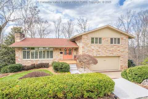 1516 Village Drive, South Charleston, WV 25309