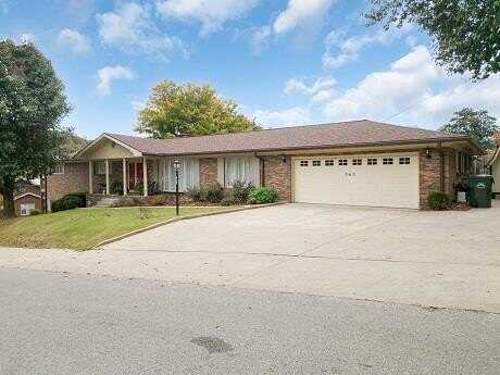 343 East Court Street, Prestonsburg, KY 41653
