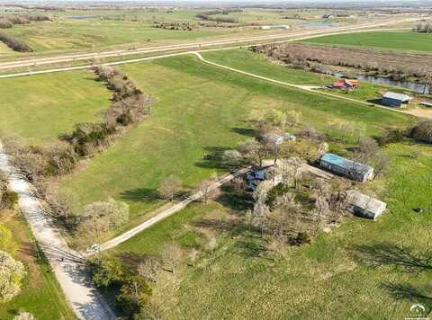 1231 N 400 Road, Baldwin City, KS 66006