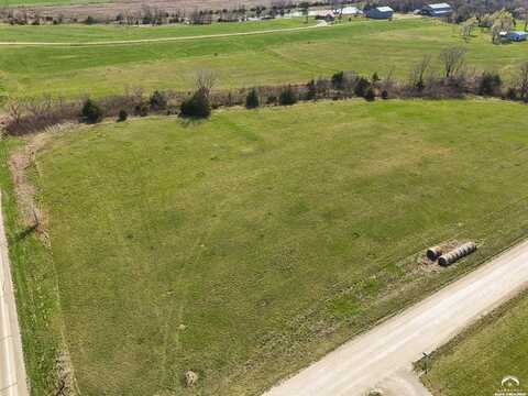 N 400 Road, Baldwin City, KS 66006